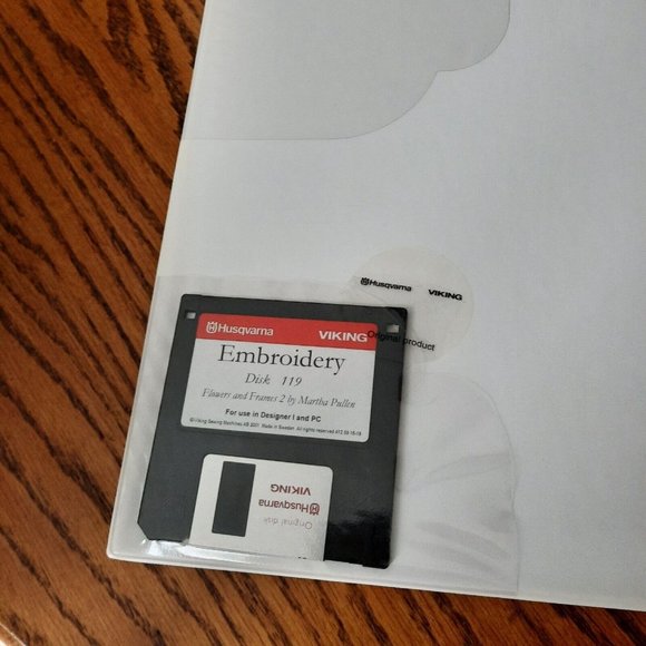 Husqvarna Viking Flowers and Frames 2 Embroidery Disk 119 by Martha Pullen - Picture 3 of 5